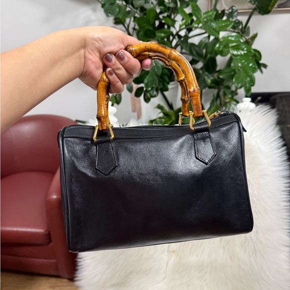 Authentic Gucci Bamboo Boston Mini 2 Way - Picture 4 of 17